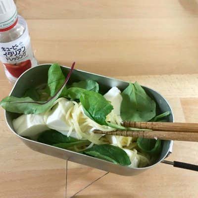 箸休めに！豆腐とチキンのパスタサラダ